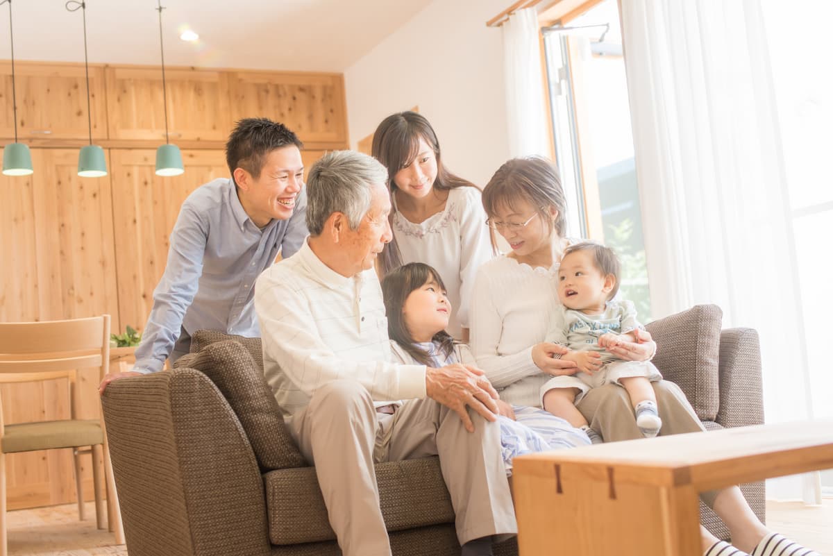 二世帯家族のイメージ